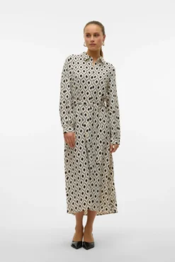 Vestido camiseiro midi