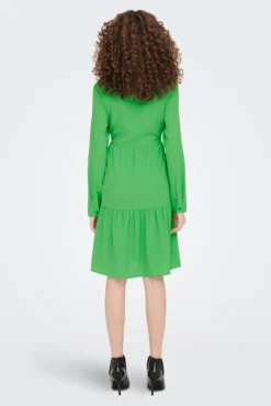 Vestido camiseiro midi