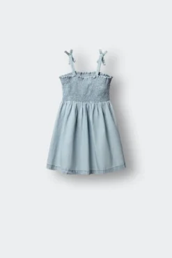 Vestido com laços para menina