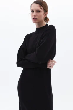 Vestido comprido com abertura