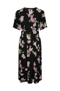 Vestido comprido de mulher.