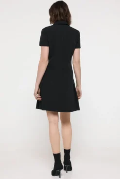 Vestido corto tableado