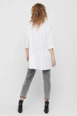 Vestido curto camiseiro
