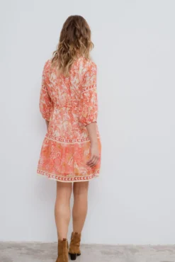 Vestido curto camiseiro