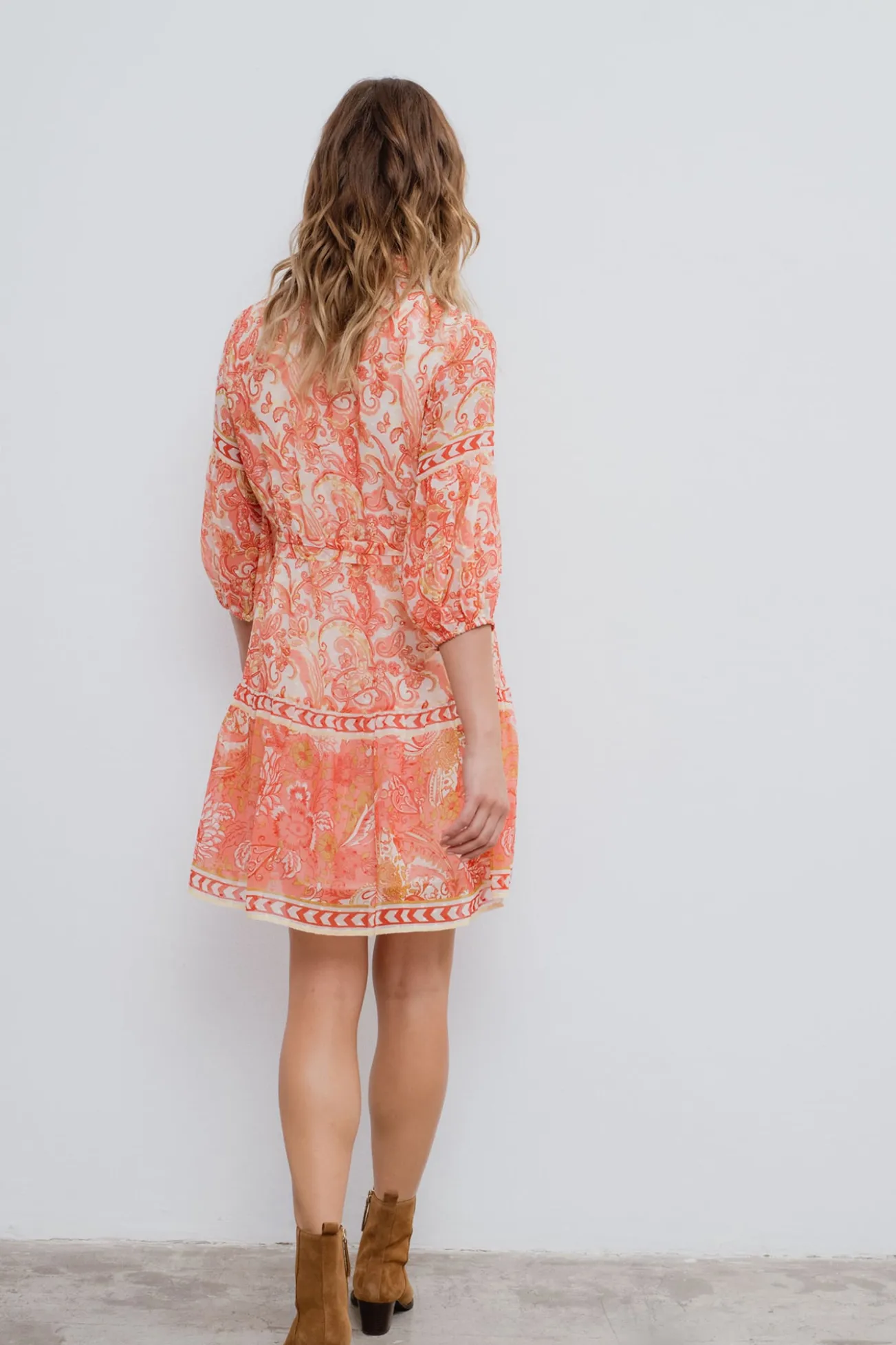 Vestido curto camiseiro