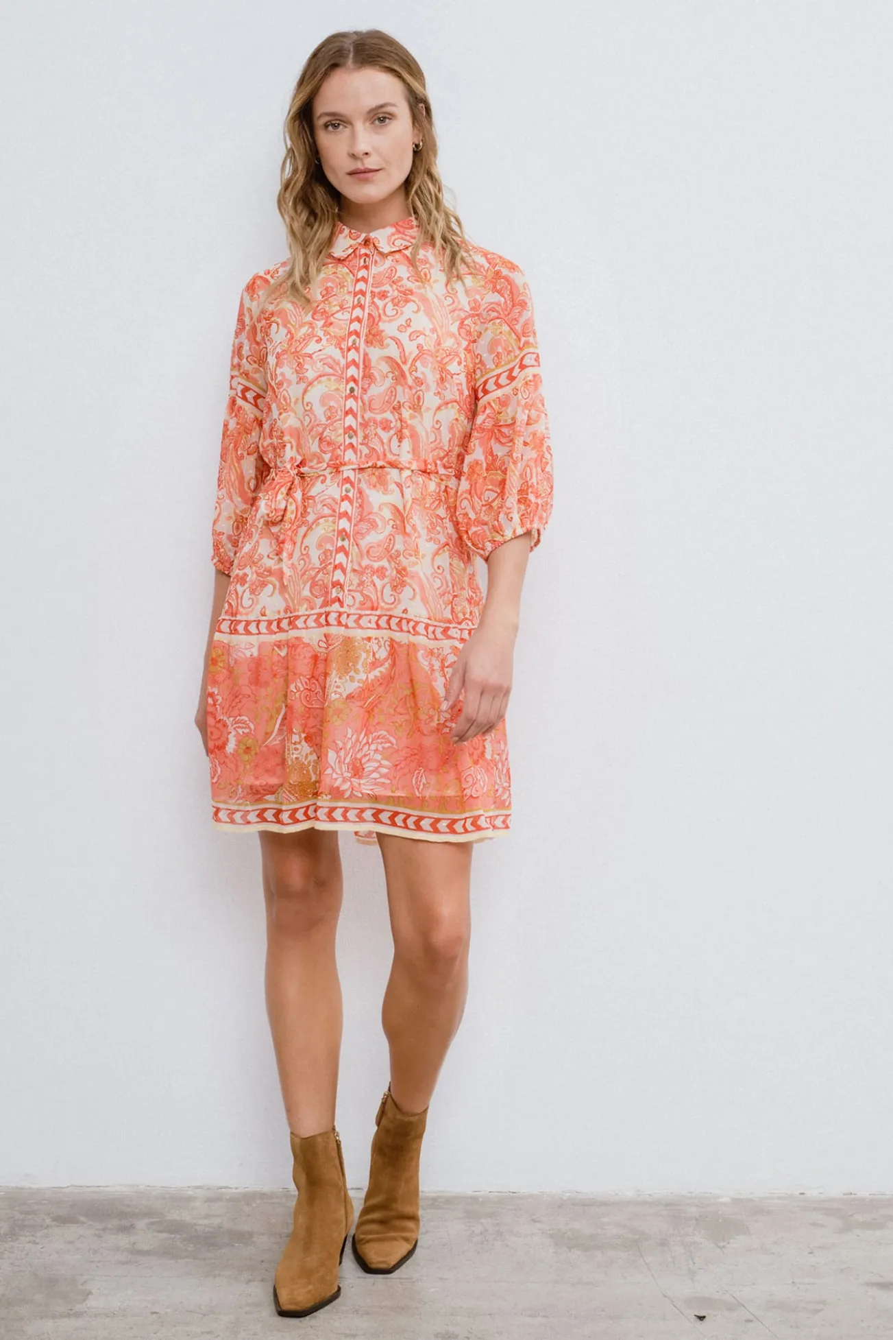 Vestido curto camiseiro