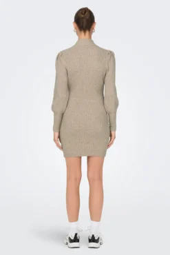 Vestido curto canelado
