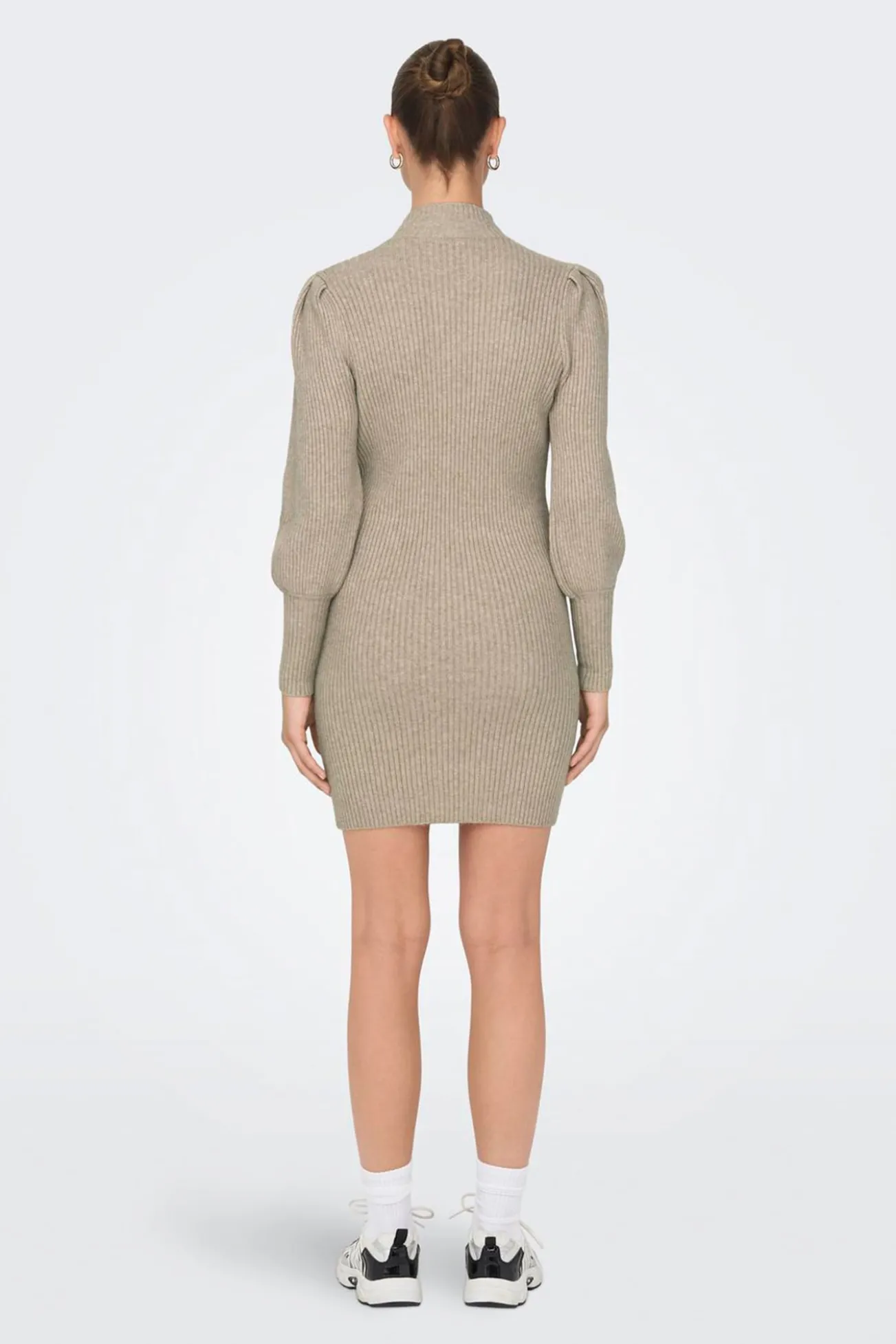 Vestido curto canelado