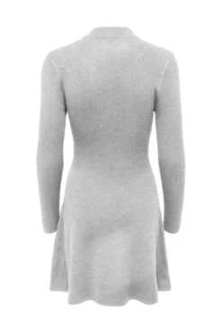Vestido curto canelado com flare