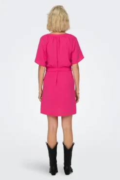 Vestido curto cinto