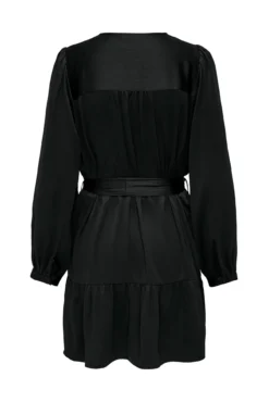 Vestido curto com cinto