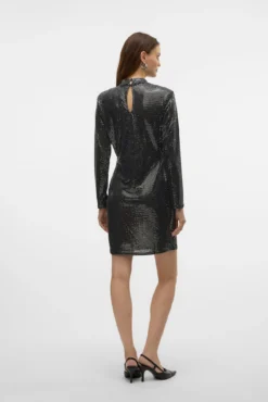Vestido curto com manga comprida