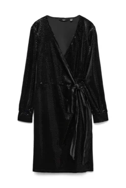 Vestido curto com manga plus size