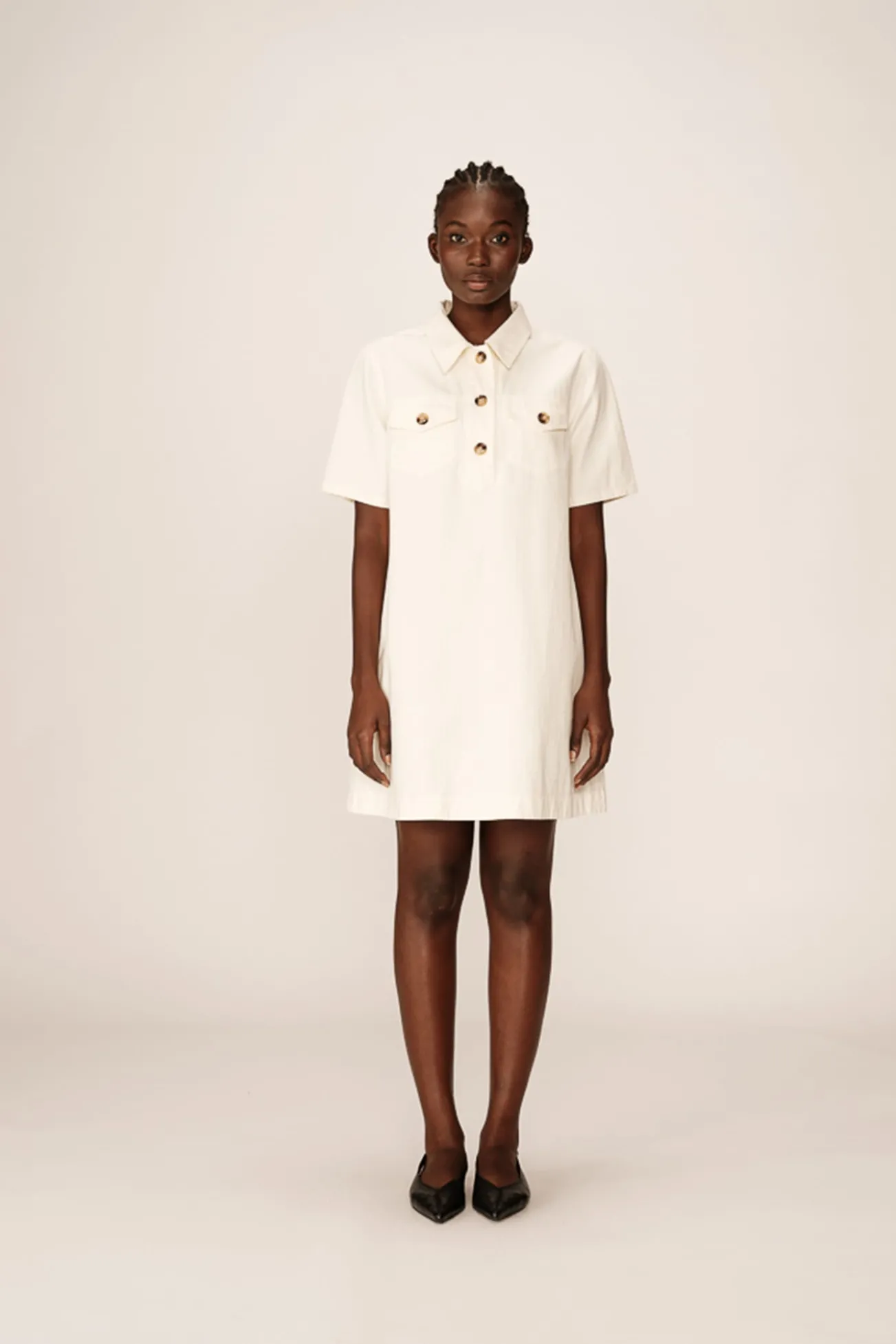 Vestido curto de algodão