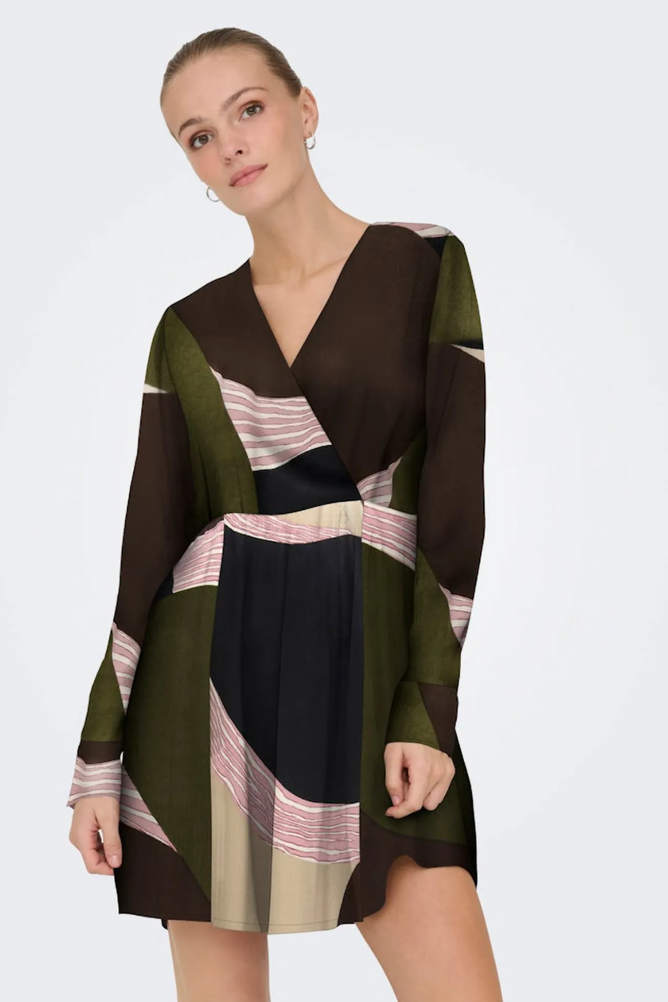 Vestido curto de cetim