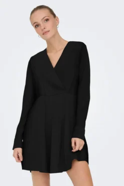 Vestido curto de cetim