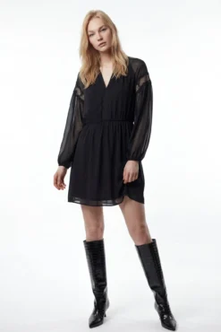 Vestido curto de chiffon