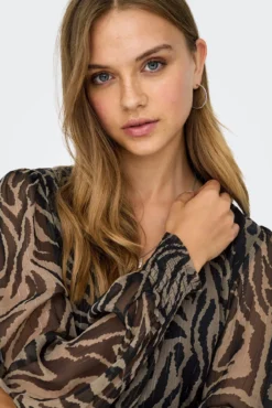 Vestido curto de lurex