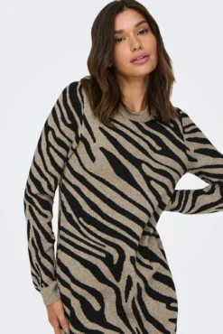 Vestido curto de malha com estampado animal