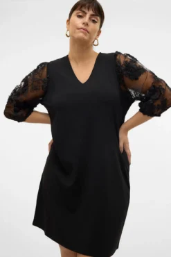 Vestido curto de manga comprida tamanho grande
