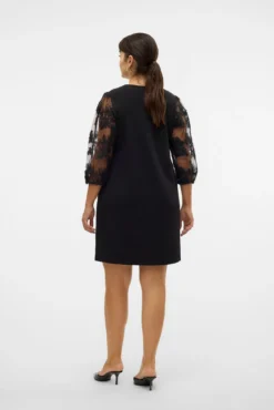 Vestido curto de manga comprida tamanho grande