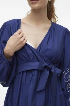 Vestido curto de manga comprida maternity