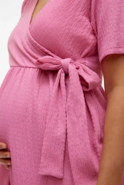 Vestido curto de manga curta maternity e lactância