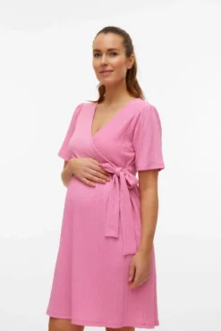 Vestido curto de manga curta maternity e lactância