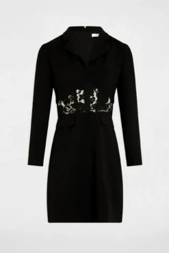 Vestido curto de renda justo