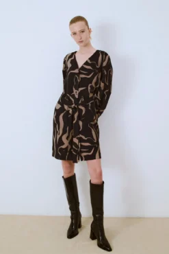 Vestido curto estampado