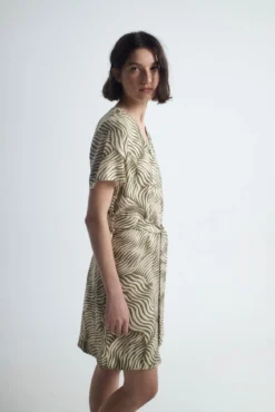 Vestido curto estampado