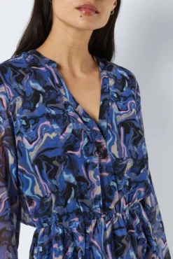 vestido curto estampado