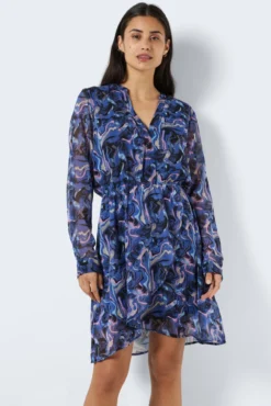 vestido curto estampado