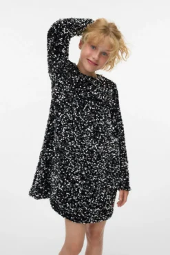 Vestido curto lantejoulas
