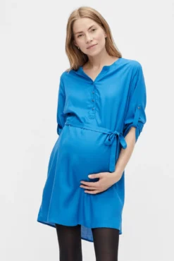 Vestido curto maternity e amamentação