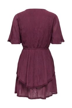 Vestido curto texturizado