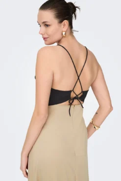 Vestido de alças comprido