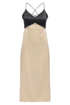 Vestido de alças comprido
