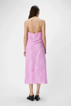 Vestido de alças midi
