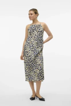 Vestido de alças midi
