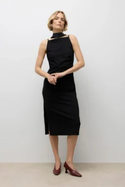 Vestido de alças midi