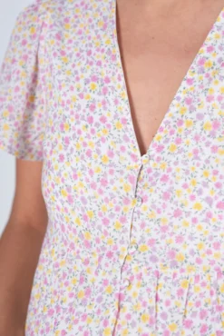 Vestido de amamentação estampado com botões