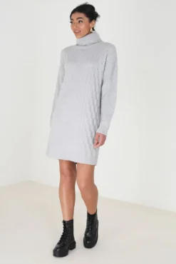 Vestido de malha com oitos