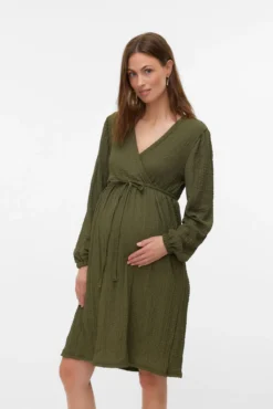 Vestido de maternity e amamentação de manga curta