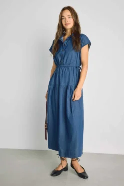Vestido denim decote em bico