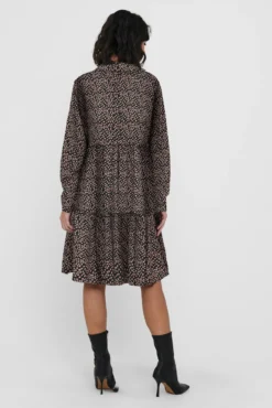 Vestido estampado camiseiro