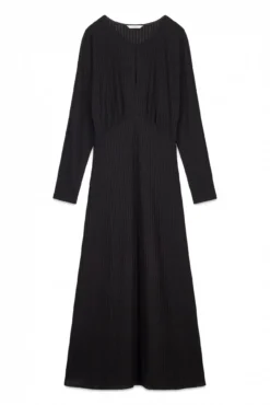 Vestido estruturado com manga morcego