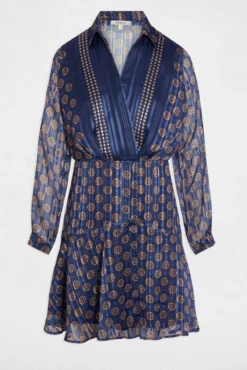 Vestido esvoaçante com gola em V