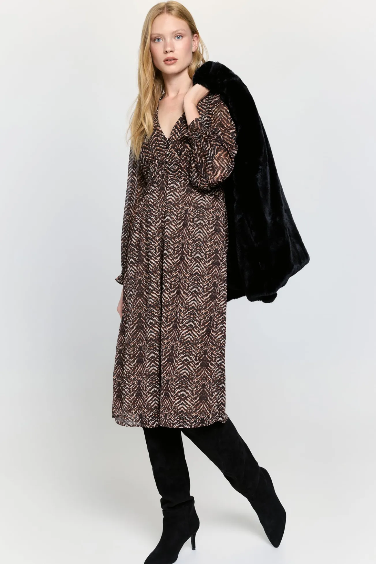 Vestido esvoaçante de chiffon