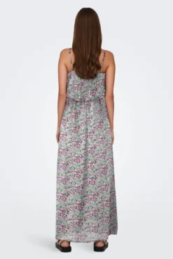 Vestido longo com alças ajustáveis